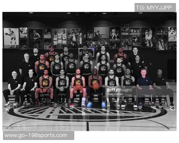 2017年勇士与热火激战回顾:篮球盛宴中的精彩瞬间与战术较量